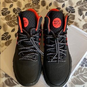 Men's Black and Red Sneakers “Brandblack”